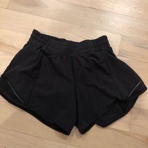 Lululemon Hotty hot shorts